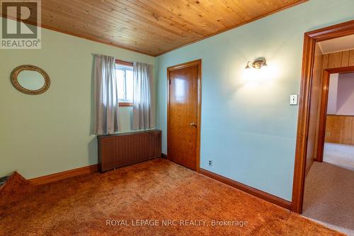 main floor bedroom - 215 Knoll Street, Port Colborne (Main Street), ON - Indoor Photo Showing Other Room