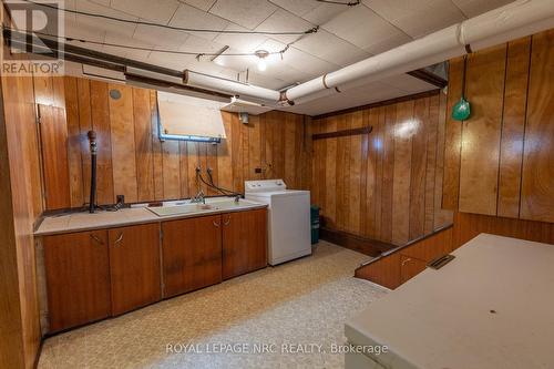 laundry area - 215 Knoll Street, Port Colborne (Main Street), ON - Indoor Photo Showing Laundry Room