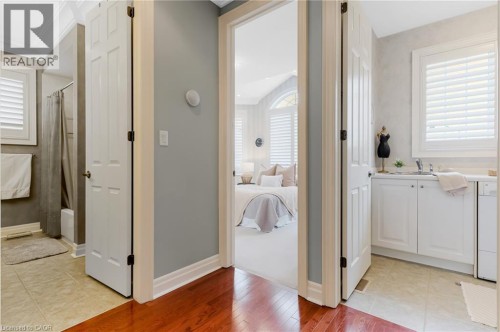 150 Garth Massey Drive, Cambridge, ON - Indoor Photo Showing Laundry Room