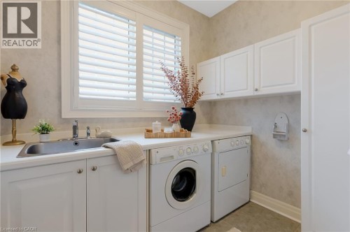 150 Garth Massey Drive, Cambridge, ON - Indoor Photo Showing Laundry Room