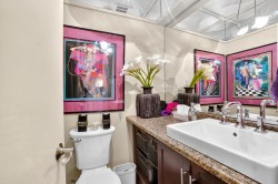 Powder room - 