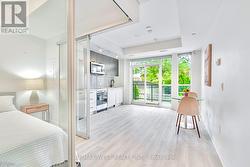 211 - 2300 ST CLAIR AVENUE W  Toronto, ON M6N 0B3