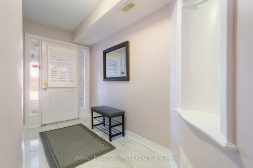 469 Bristol Road W, Mississauga, ON - Indoor