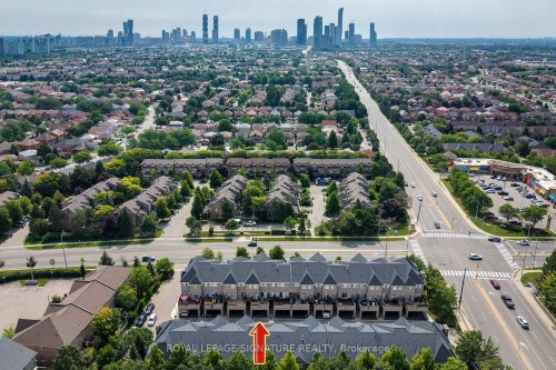 469 Bristol Road W, Mississauga, ON - Outdoor With View