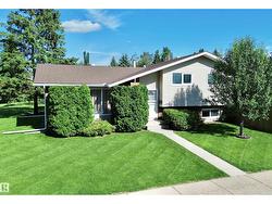 2423 83 ST NW  Edmonton, AB T6K 3G6