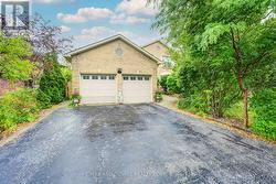 LOWER - 1156 OLD COLONY ROAD Oakville, ON L6M 1J8