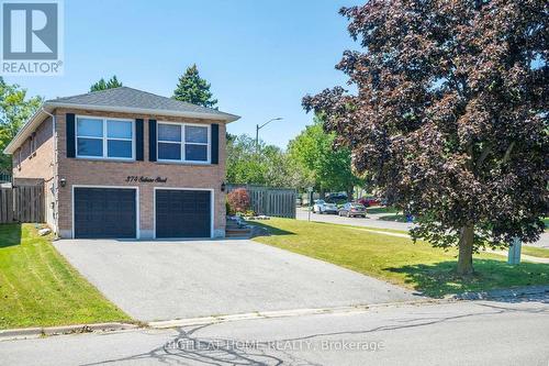 374 SALERNO STREET  Oshawa, ON L1J 6W3