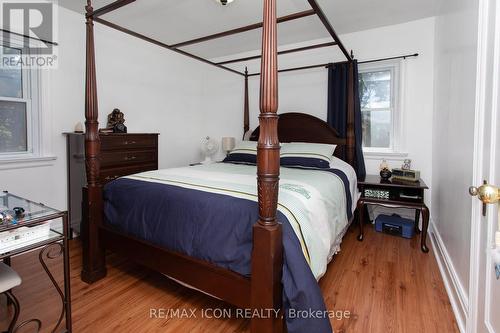 299 Park Street, Kitchener, ON - Indoor Photo Showing Bedroom