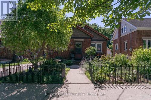 299 Park Street, Kitchener, ON - Outdoor