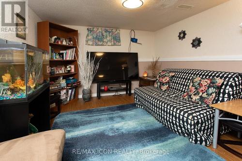 299 Park Street, Kitchener, ON - Indoor Photo Showing Bedroom