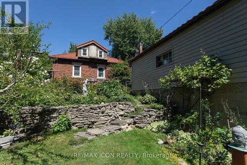 299 Park Street, Kitchener, ON - Outdoor