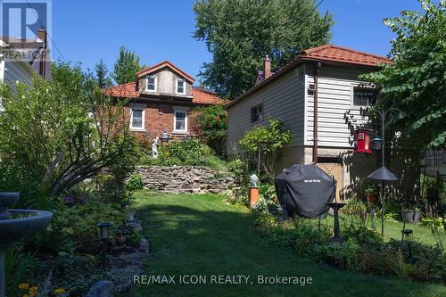 299 Park Street, Kitchener, ON - Outdoor