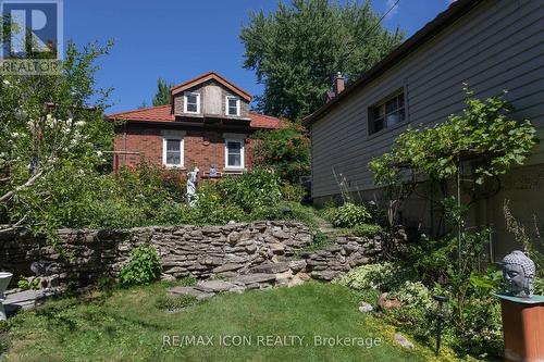299 Park Street, Kitchener, ON - Outdoor