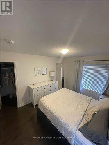 3930 Tufgar Crescent, Burlington, ON - Indoor Photo Showing Bedroom