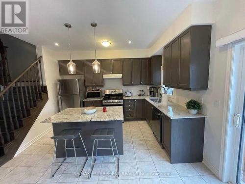 3930 Tufgar Crescent, Burlington, ON - Indoor Photo Showing Kitchen With Stainless Steel Kitchen With Double Sink With Upgraded Kitchen