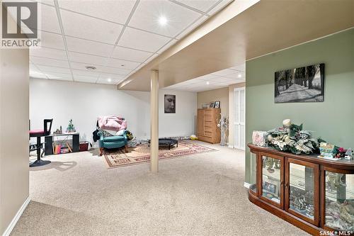 2715 Arlington Avenue, Saskatoon, SK - Indoor
