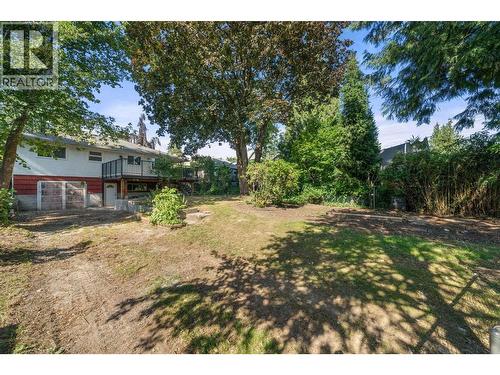 753 E 9Th Street, North Vancouver, BC - Outdoor