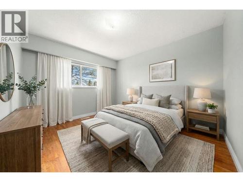 753 E 9Th Street, North Vancouver, BC - Indoor Photo Showing Bedroom
