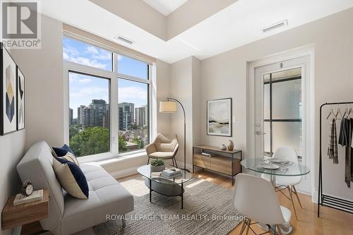 This space also enhanced to become a sitting area - 1003 - 245 Kent Street N, Ottawa, ON - Indoor