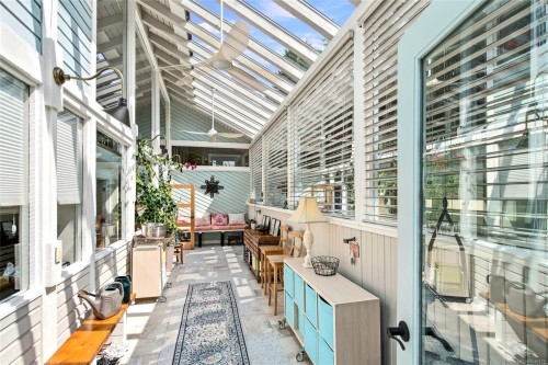 549 Memorial Ave, Qualicum Beach, BC 