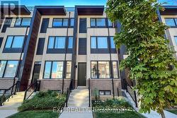 16 CAROLINE CARPENTER GROVE  Toronto, ON M3K 0B1