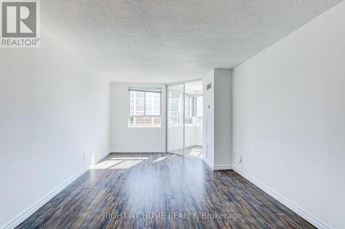 912 - 4 Park Vista Drive, Toronto, ON - Indoor Photo Showing Other Room