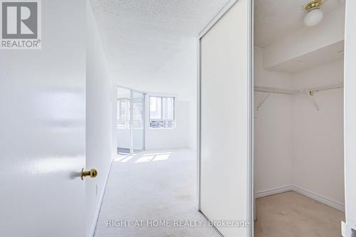912 - 4 Park Vista Drive, Toronto, ON - 