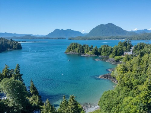 261 Cedar St, Tofino, BC 