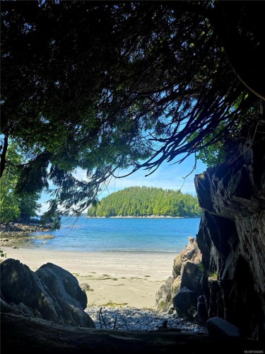 261 Cedar St, Tofino, BC 