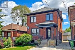 47 CHAMBERLAIN AVENUE  Toronto, ON M6E 4J9
