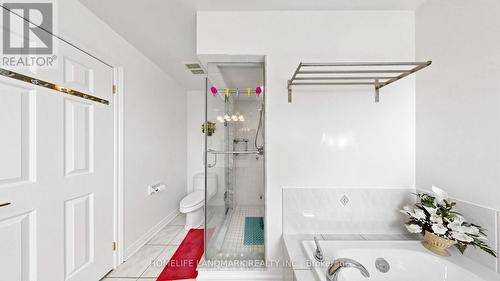 220 Williamson Road, Markham, ON - Indoor Photo Showing Bathroom