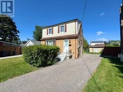 29 ROSITA CRESCENT  Toronto, ON M1L 1X7