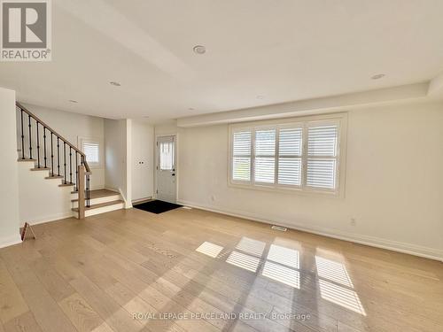 29 ROSITA CRESCENT , Toronto, Ontario M1L 1X7 3