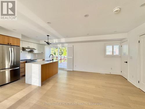 29 ROSITA CRESCENT , Toronto, Ontario M1L 1X7 5