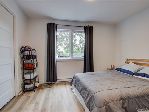 Master Bedroom - 1735 Rue Soucy, Longueuil (Saint-Hubert), QC - Indoor Photo Showing Bedroom