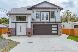 83 Crease Ave  Saanich, BC V8Z 1S6