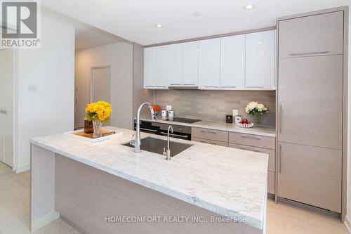4703 - 488 University Avenue, Toronto, ON - Indoor Photo Showing Kitchen