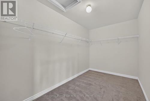 1048 Barton Way, Innisfil, ON - Indoor Photo Showing Other Room