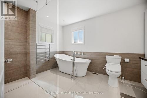 6089 Carradine Court, Mississauga, ON - Indoor Photo Showing Bathroom
