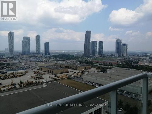 2001 - 38 HONEYCRISP CRESCENT , Vaughan, Ontario L4K 0M8 3