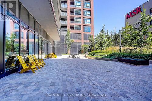 431 - 8 Tippet Road, Toronto, ON - Outdoor