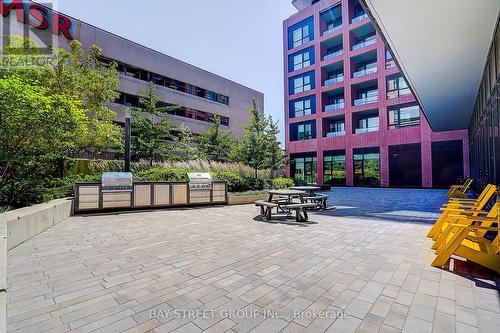 431 - 8 Tippet Road, Toronto, ON - Outdoor