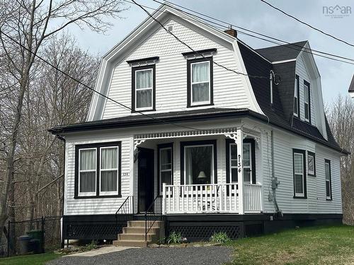 134 Stellar Street  Stellarton, NS B0K 1S0