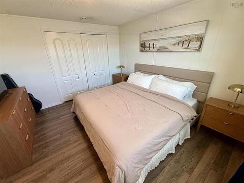 14 South Hill Drive, West River, NS 
