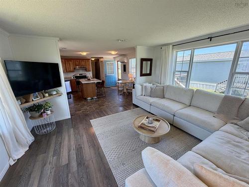 14 South Hill Drive, West River, NS 