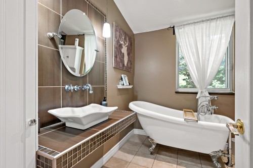 Salle de bains - 12571 Ch. Du Lac-Labelle, Labelle, QC - Indoor Photo Showing Bathroom