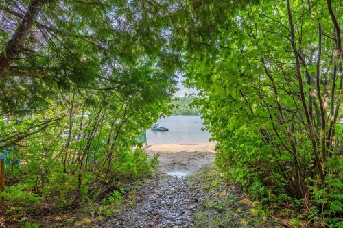 Accès au plan d'eau - 12571 Ch. Du Lac-Labelle, Labelle, QC - Outdoor