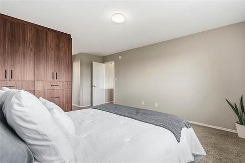 162 Audette Dr, Winnipeg, MB - Indoor Photo Showing Bedroom