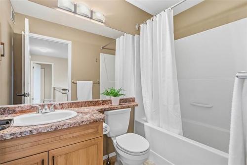 162 Audette Dr, Winnipeg, MB - Indoor Photo Showing Bathroom