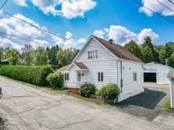 151 12e Rue O.  East Broughton, QC G0N 1H0